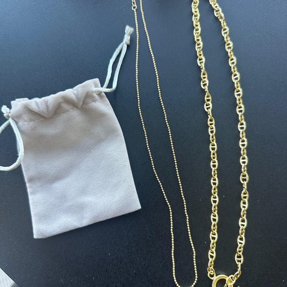 Elegant Gold Chain Necklace